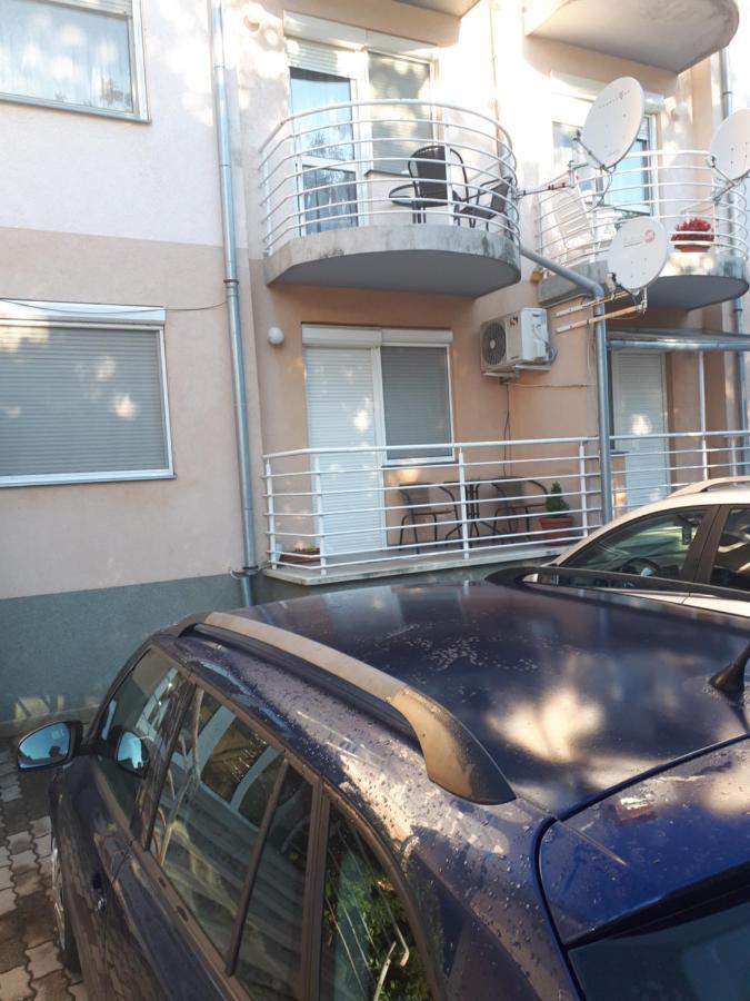 Katalin Apartman Hajdúszoboszló Extérieur photo